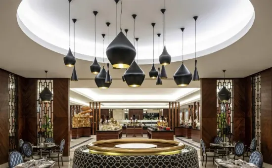 Swissôtel Al Maqam Hotel Lobby